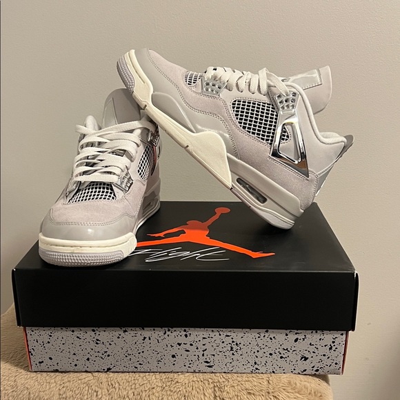 Jordan Shoes - Women’s Jordan 4 Retro ‘Frozen Moments’ Original Box